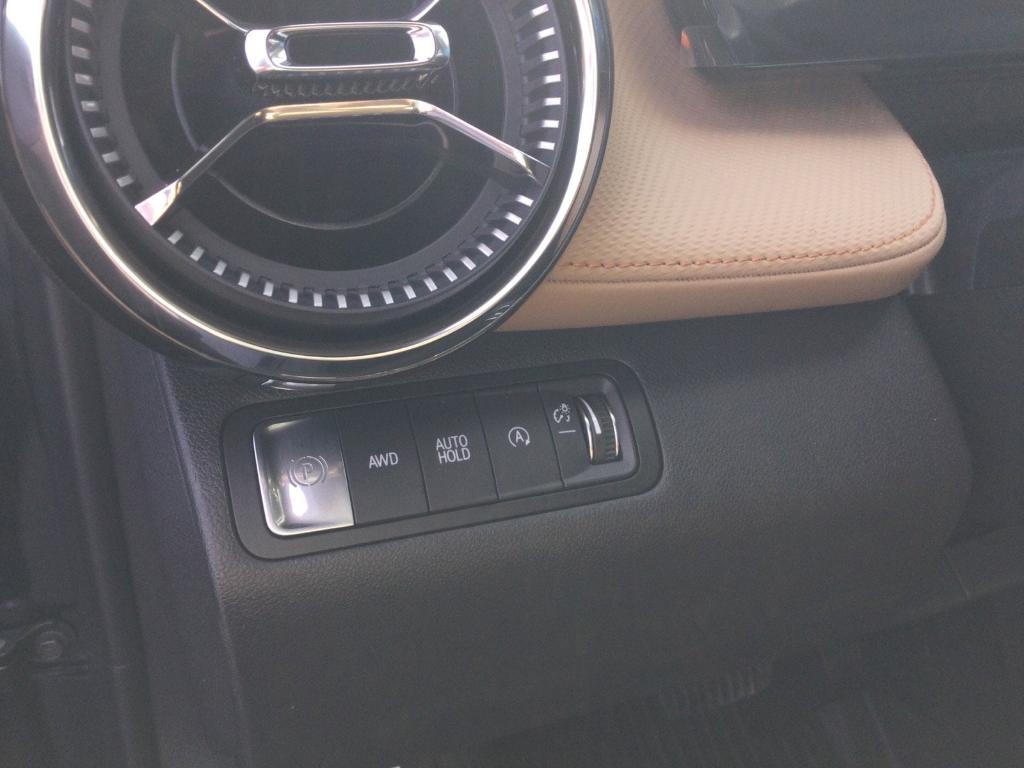 new 2026 Chevrolet Equinox car, priced at $36,610