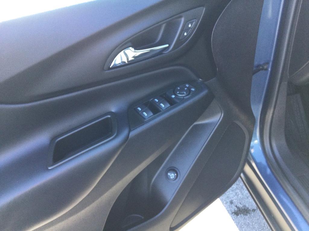 used 2024 Chevrolet Equinox car, priced at $24,595