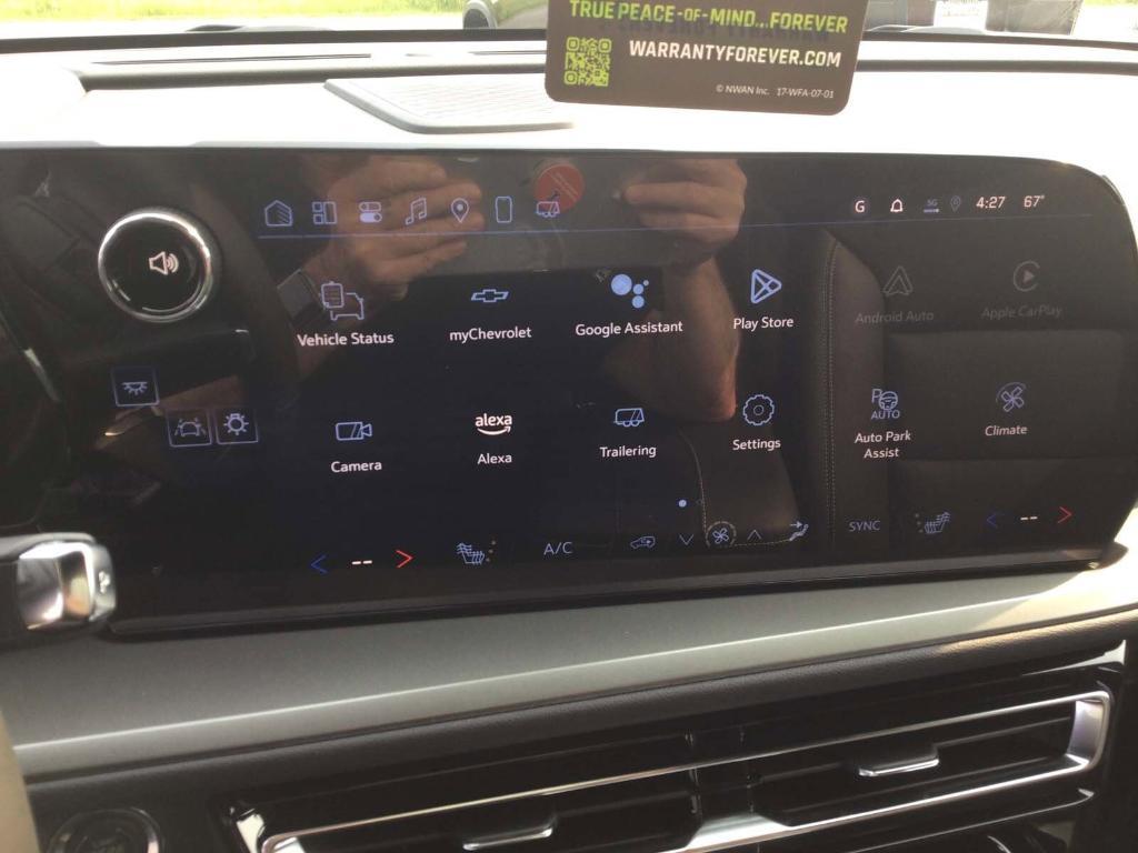 new 2025 Chevrolet Traverse car, priced at $45,300