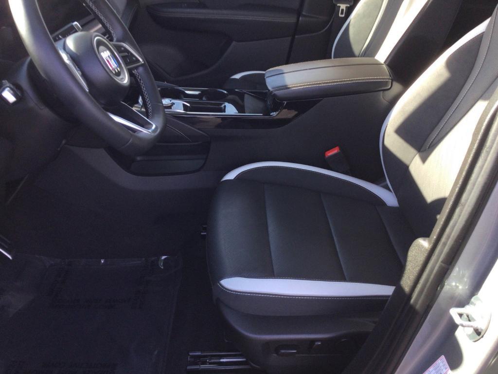 used 2025 Buick Envision car, priced at $31,995