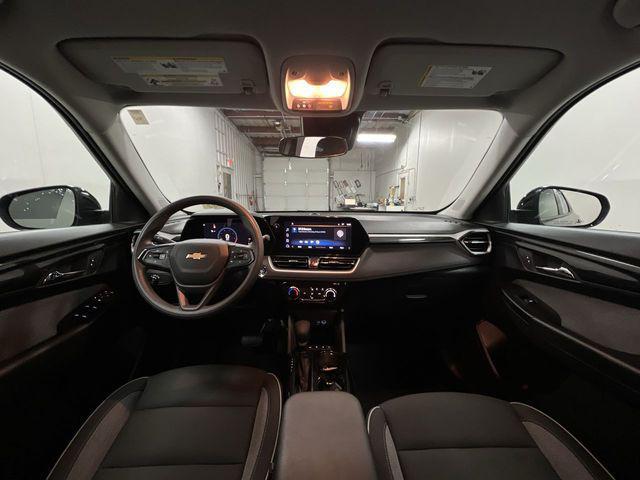 used 2025 Chevrolet TrailBlazer car, priced at $23,990