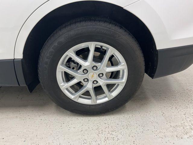 used 2024 Chevrolet Equinox car, priced at $22,990