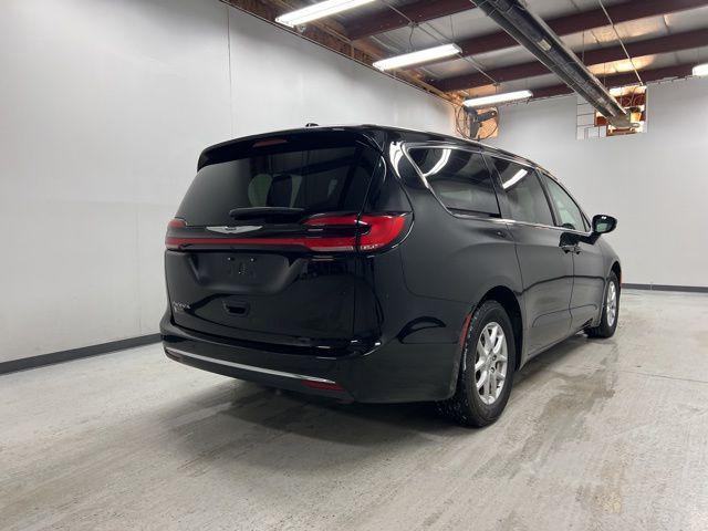 used 2024 Chrysler Pacifica car, priced at $27,390