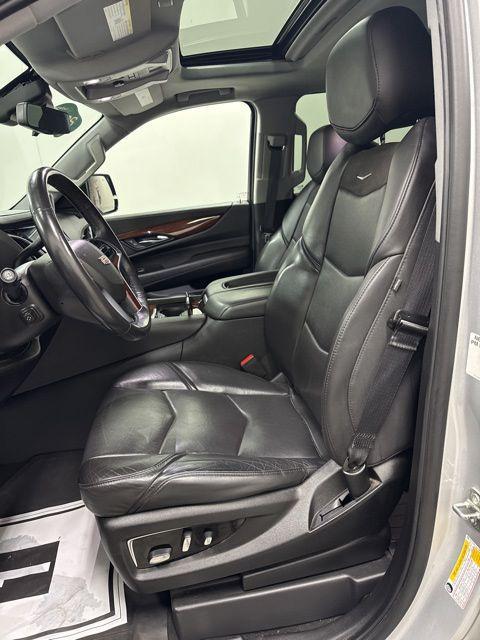 used 2020 Cadillac Escalade ESV car, priced at $37,449