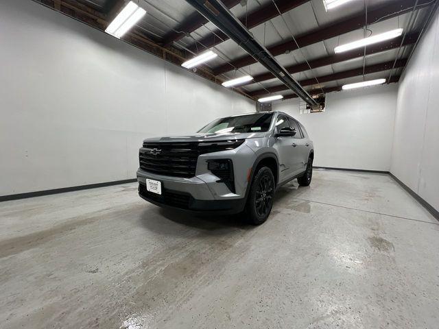 new 2026 Chevrolet Traverse car, priced at $51,084