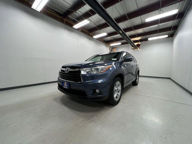 used 2016 Toyota Highlander car, priced at $18,490