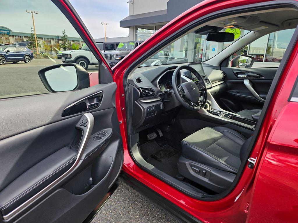 used 2025 Mitsubishi Eclipse Cross car, priced at $21,959