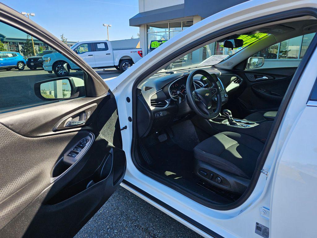 used 2024 Chevrolet Malibu car, priced at $18,899