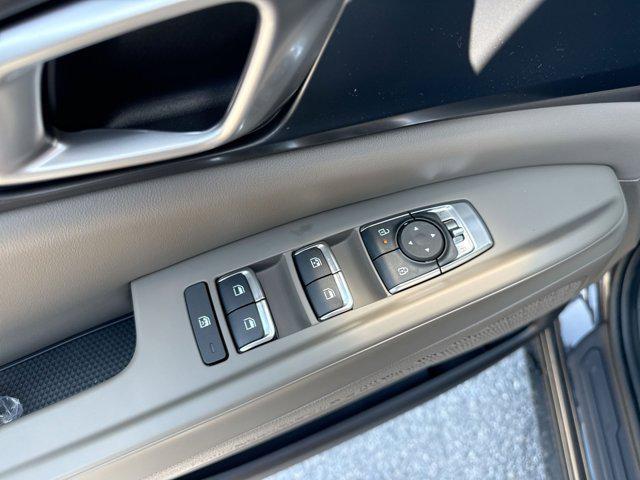 new 2026 Kia Carnival car, priced at $37,737