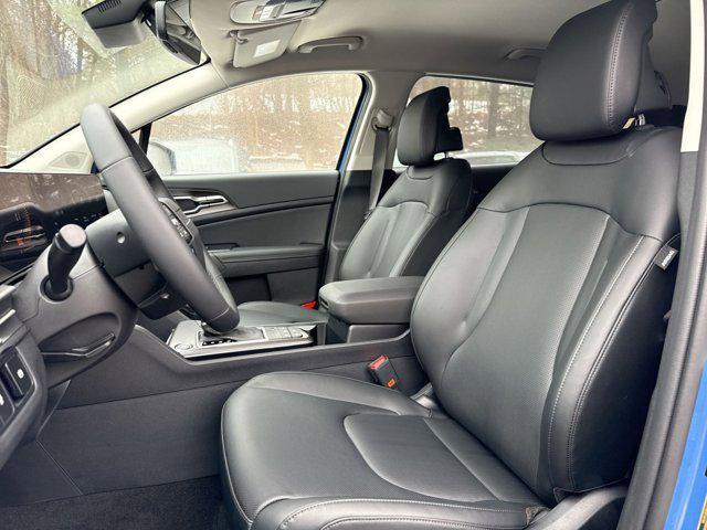 new 2026 Kia Sportage car, priced at $31,932