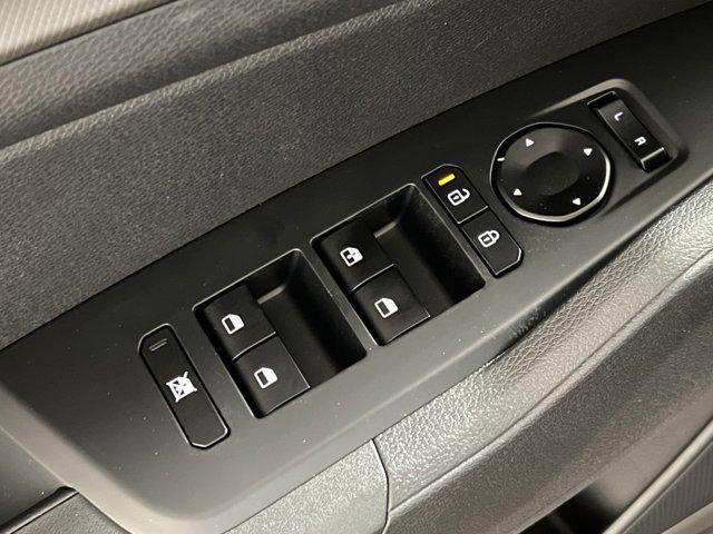 new 2026 Kia Sportage car, priced at $32,094