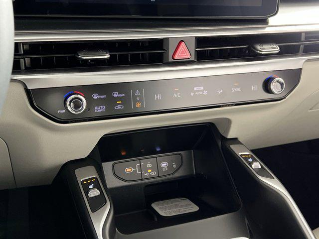 new 2026 Kia Sorento car, priced at $38,102