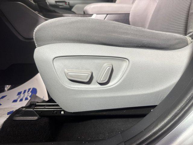 used 2020 Toyota Highlander car, priced at $21,300