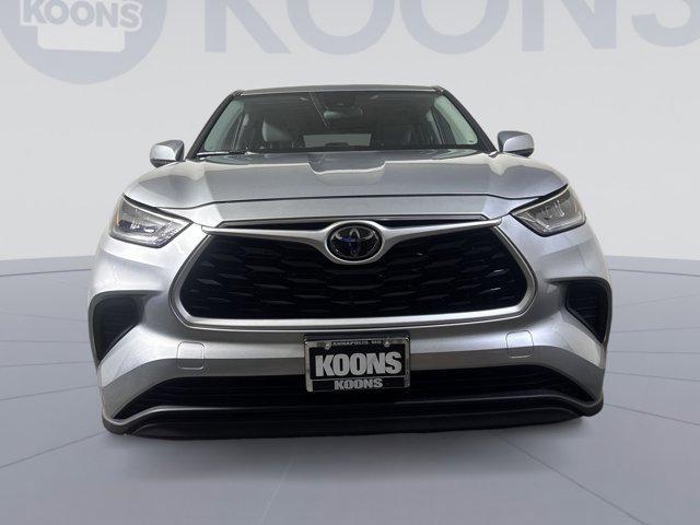 used 2020 Toyota Highlander car, priced at $21,300