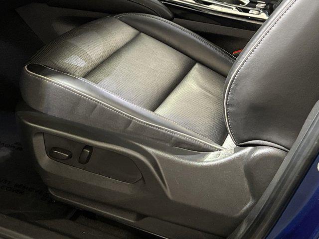 used 2023 Buick Envision car, priced at $20,999