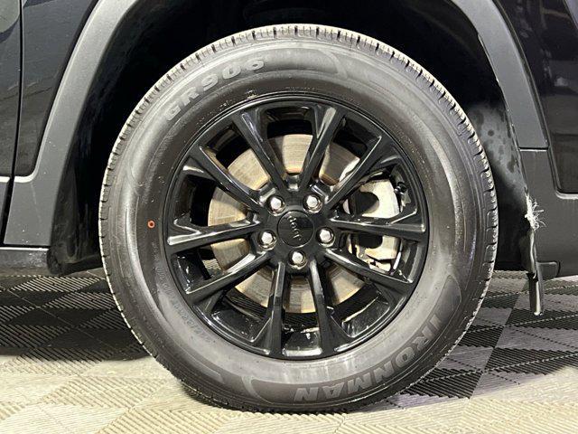 used 2023 Jeep Cherokee car, priced at $20,988