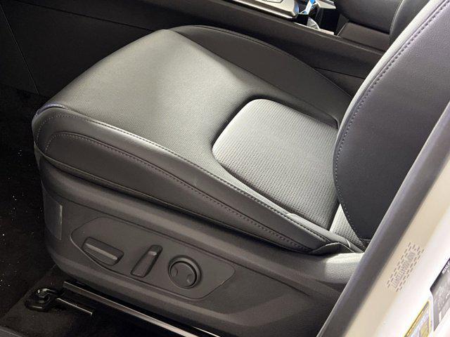 new 2026 Kia Sportage Hybrid car, priced at $32,016