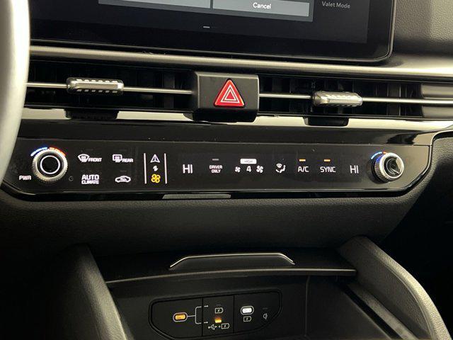 new 2026 Kia Sportage Hybrid car, priced at $32,016