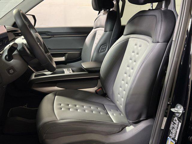 new 2026 Kia EV9 car, priced at $53,189