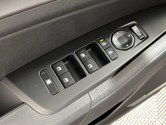 new 2026 Kia Sportage car, priced at $31,837