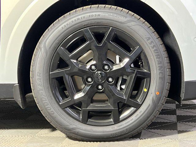 new 2026 Kia Carnival car, priced at $46,118