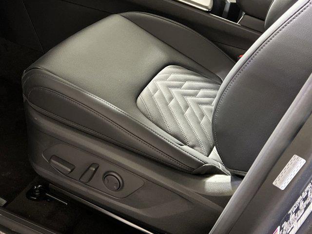 new 2026 Kia Sportage Plug-In Hybrid car, priced at $38,242