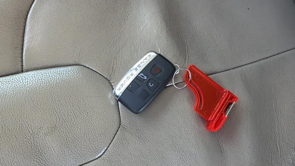 used 2013 Land Rover Range Rover Evoque car, priced at $10,990