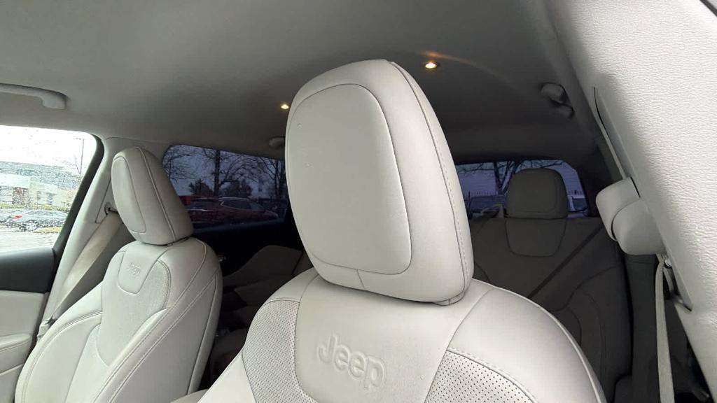 used 2021 Jeep Cherokee car, priced at $16,995