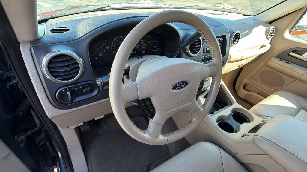 used 2003 Ford Expedition car, priced at $9,990
