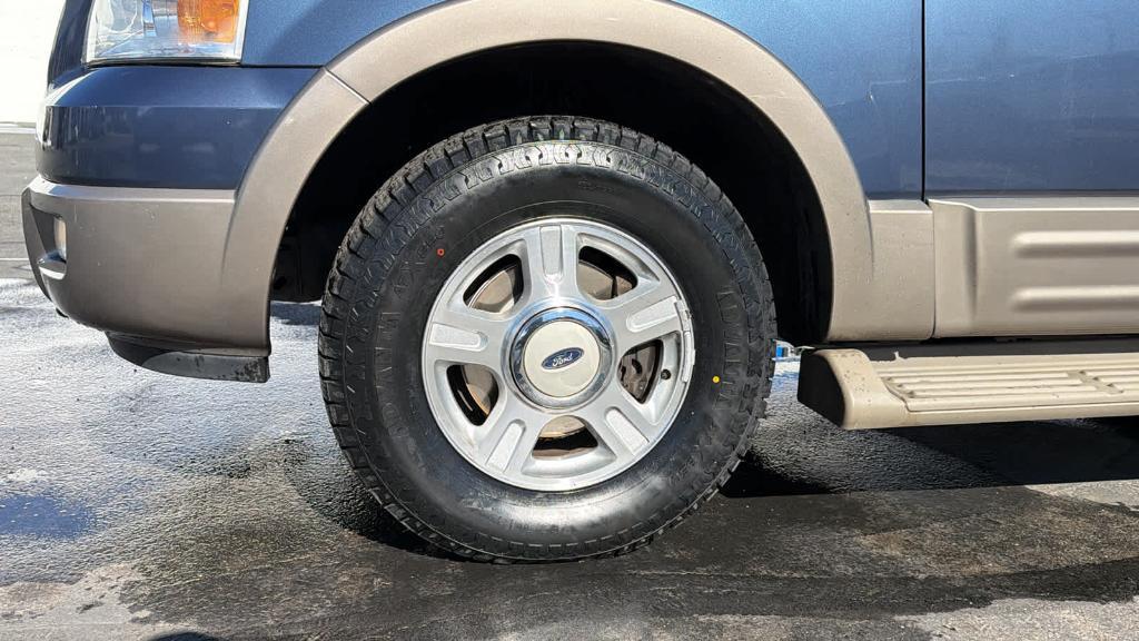 used 2003 Ford Expedition car, priced at $9,990