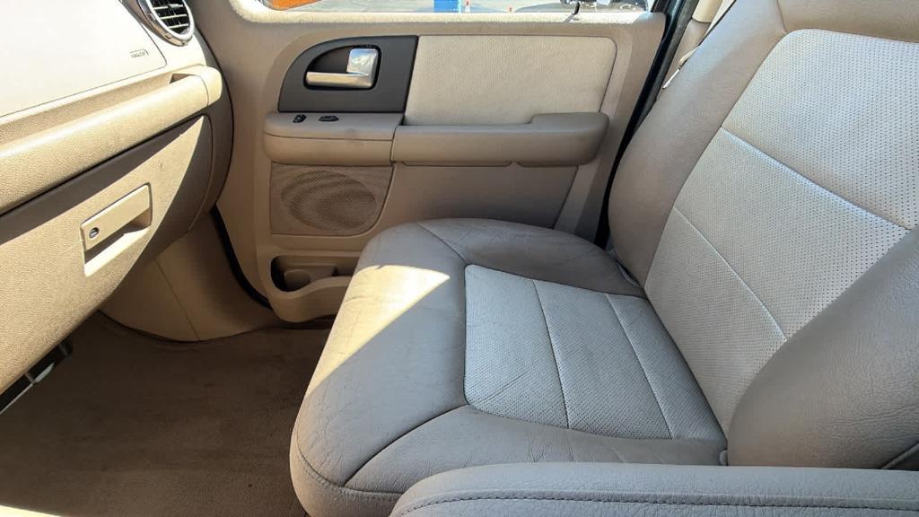 used 2003 Ford Expedition car, priced at $9,990