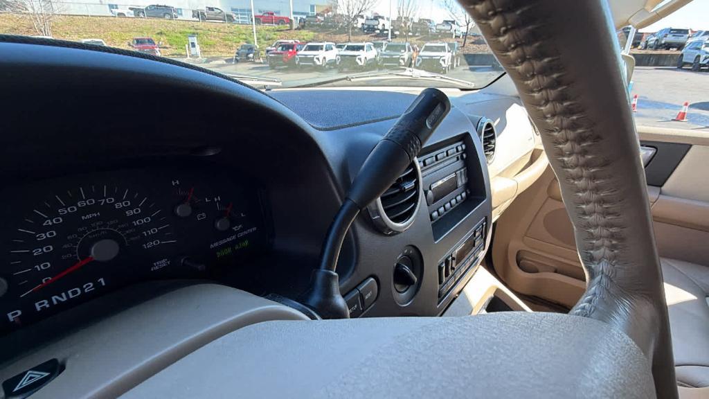 used 2003 Ford Expedition car, priced at $9,990