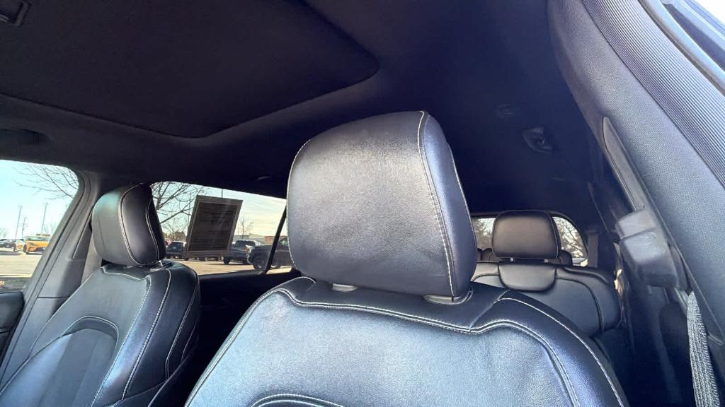 used 2022 Jeep Grand Cherokee L car, priced at $23,900