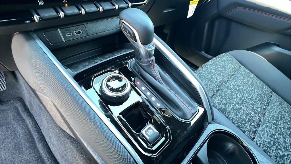 new 2025 Chevrolet Colorado car, priced at $43,384