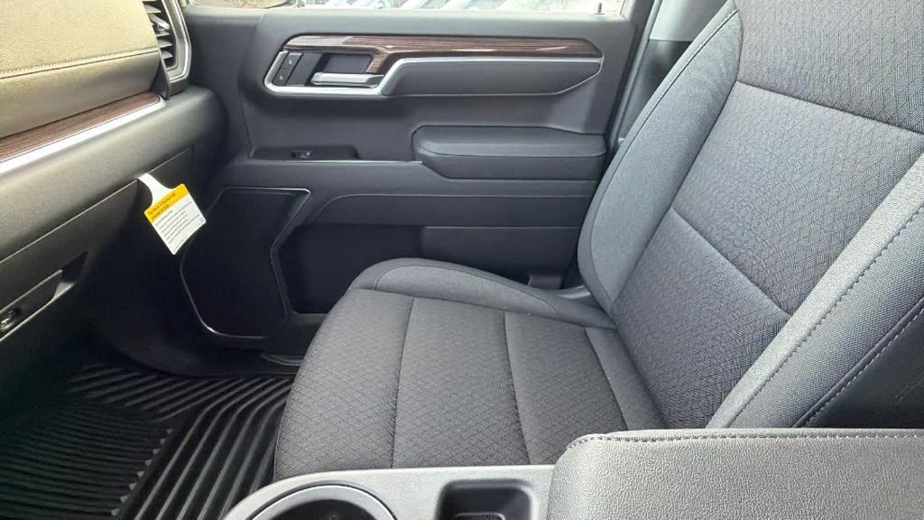 new 2026 Chevrolet Silverado 1500 car, priced at $41,095