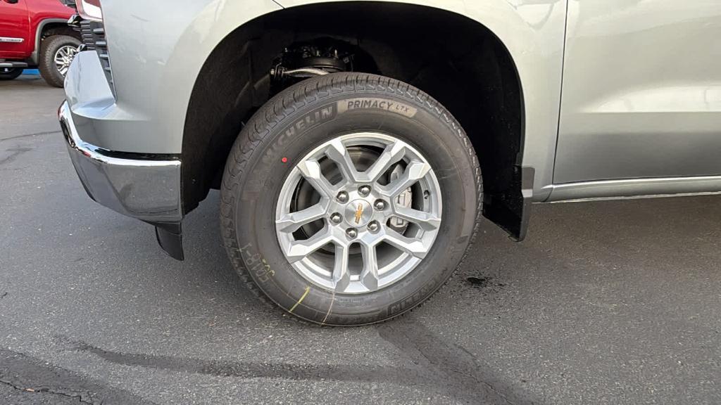 new 2026 Chevrolet Silverado 1500 car, priced at $41,095