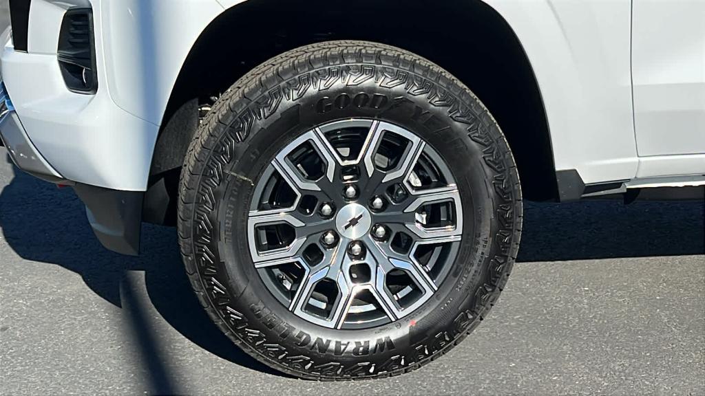 new 2026 Chevrolet Colorado car, priced at $47,890