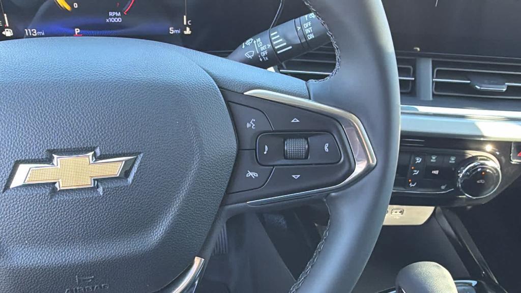 new 2026 Chevrolet Trax car, priced at $22,885