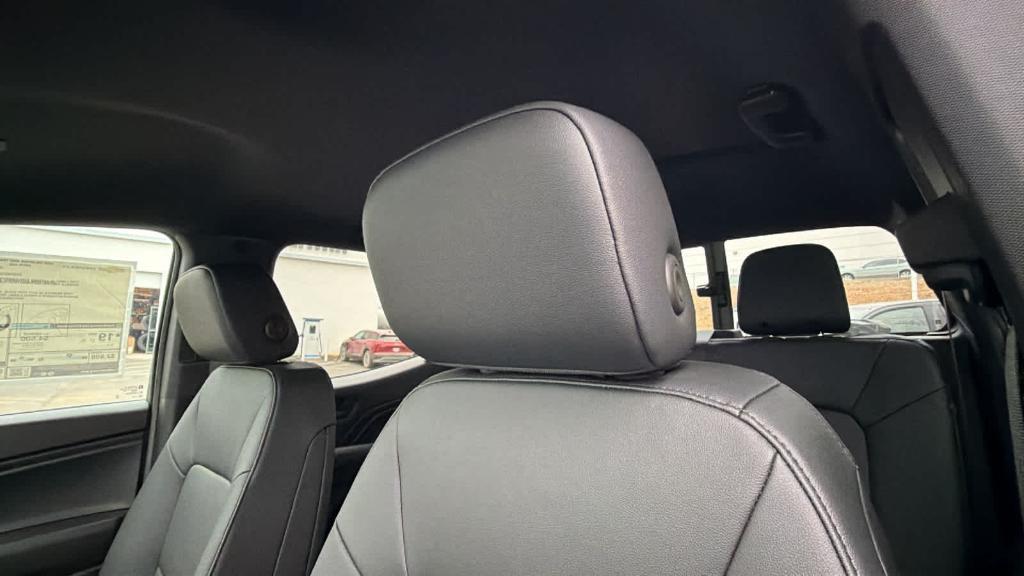 new 2026 Chevrolet Colorado car, priced at $48,385