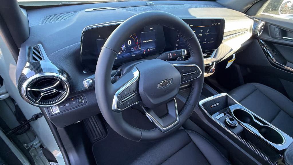 new 2026 Chevrolet Equinox car, priced at $33,990