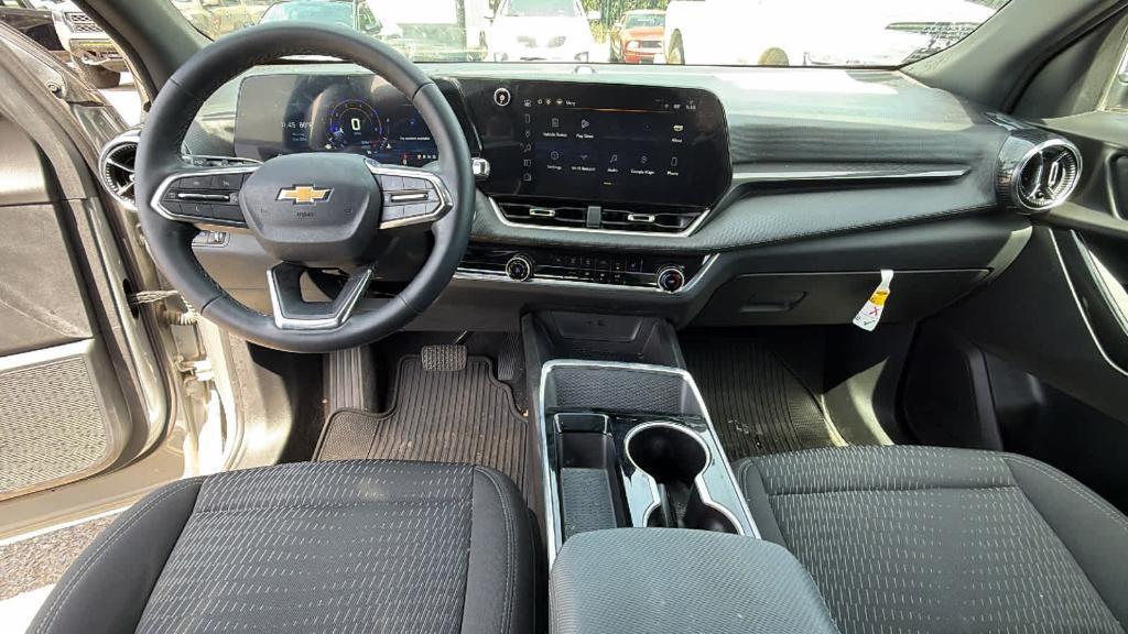 used 2025 Chevrolet Equinox car, priced at $27,995