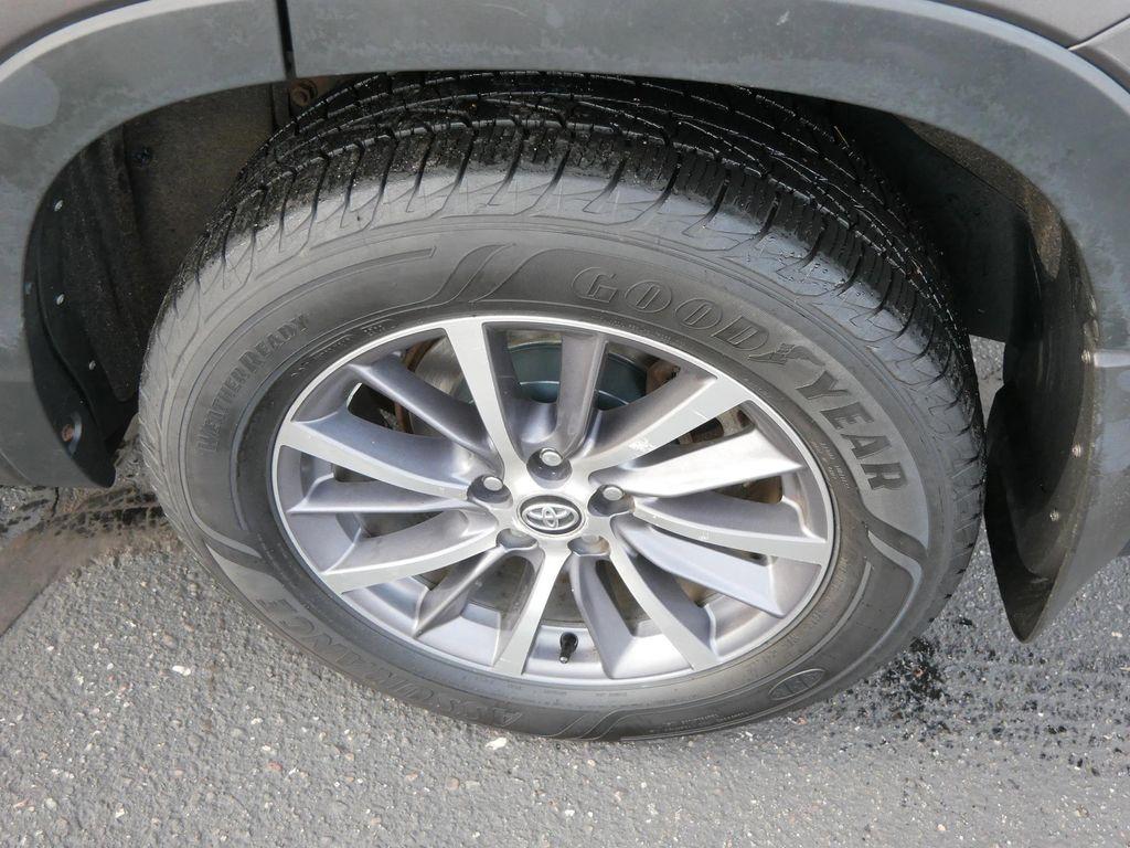 used 2017 Toyota Highlander car, priced at $18,999