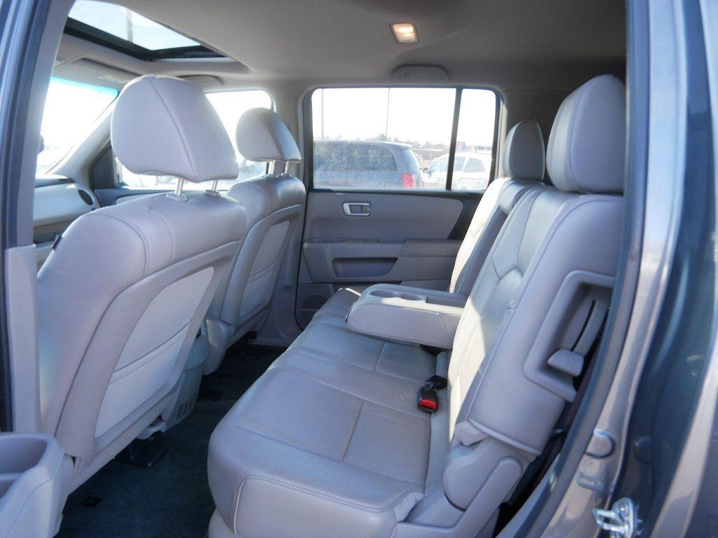 used 2013 Honda Pilot car, priced at $9,500