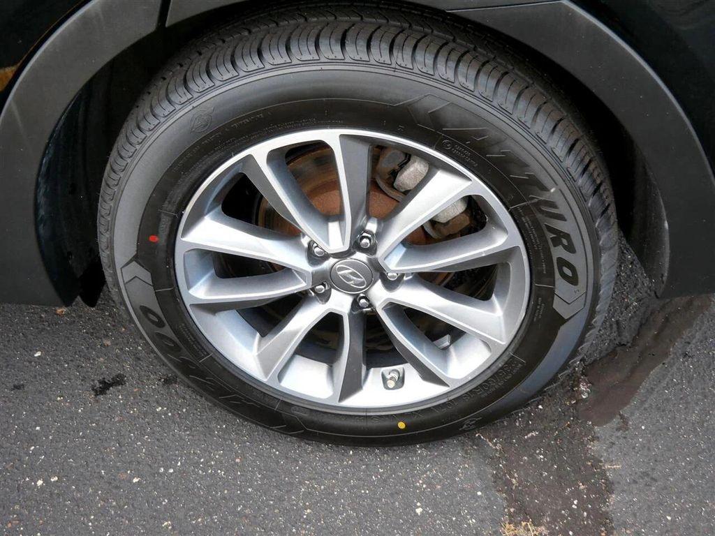used 2017 Hyundai Santa Fe car, priced at $11,999