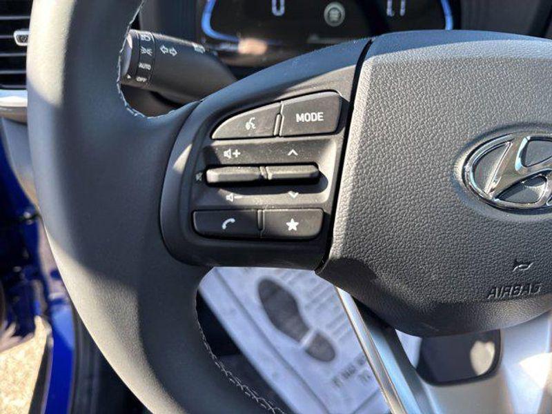 new 2025 Hyundai Venue car, priced at $22,507