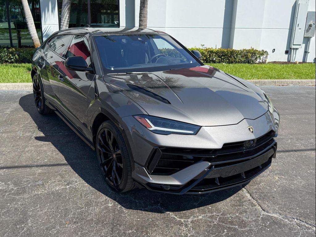 used 2024 Lamborghini Urus car, priced at $268,500