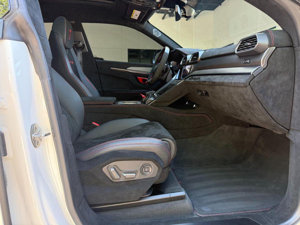 used 2023 Lamborghini Urus car, priced at $298,900