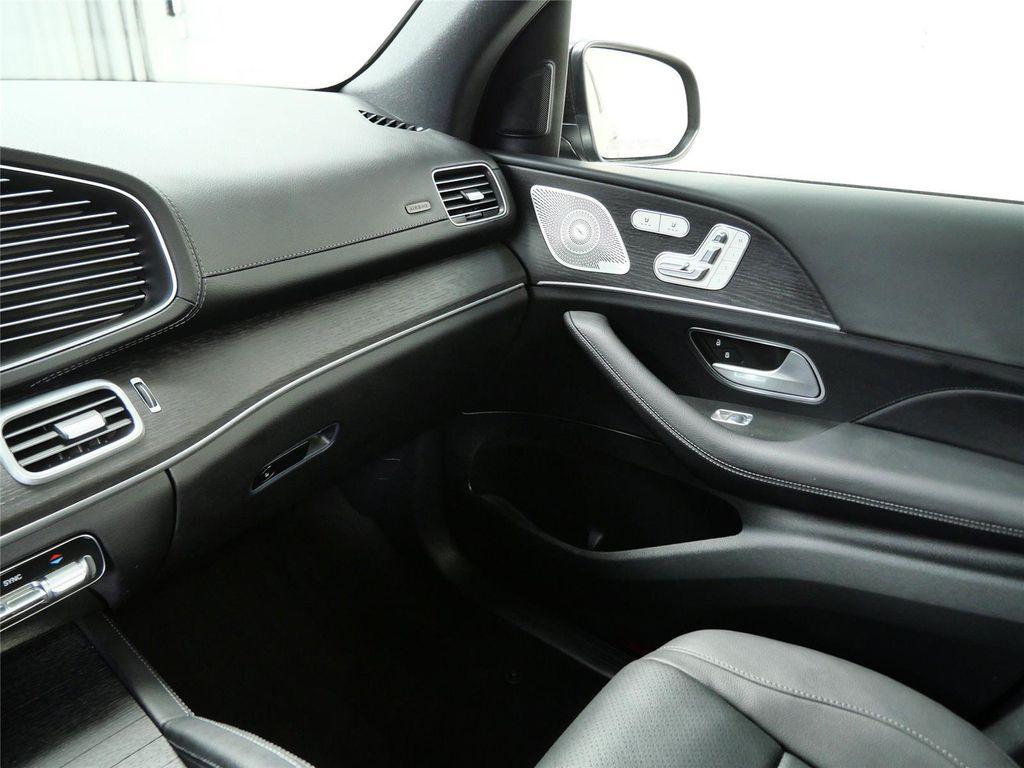 used 2025 Mercedes-Benz GLS 450 car