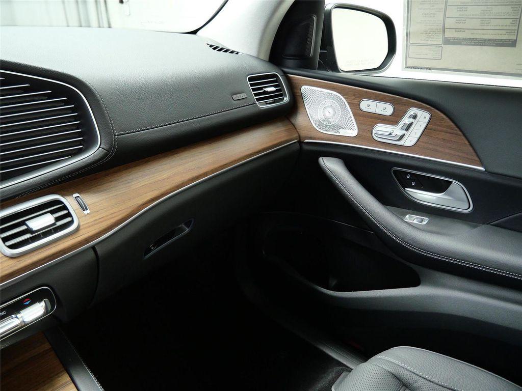 new 2026 Mercedes-Benz GLS 450 car, priced at $101,755