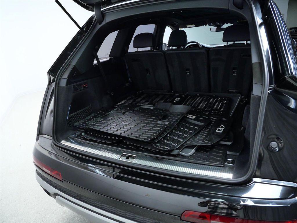 used 2025 Audi Q7 car, priced at $57,998